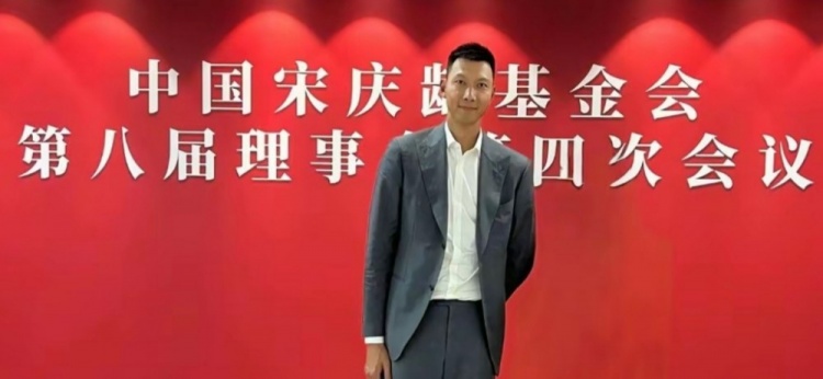 時隔5個月首次公開露面！大河報：易建聯關聯公司成被執(zhí)行人
