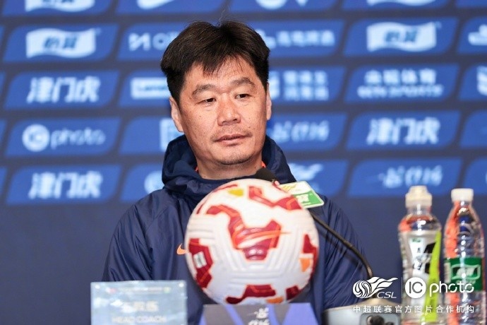 李霄鵬：希望明天比賽能打出一些新的東西，取得一個好的結(jié)果