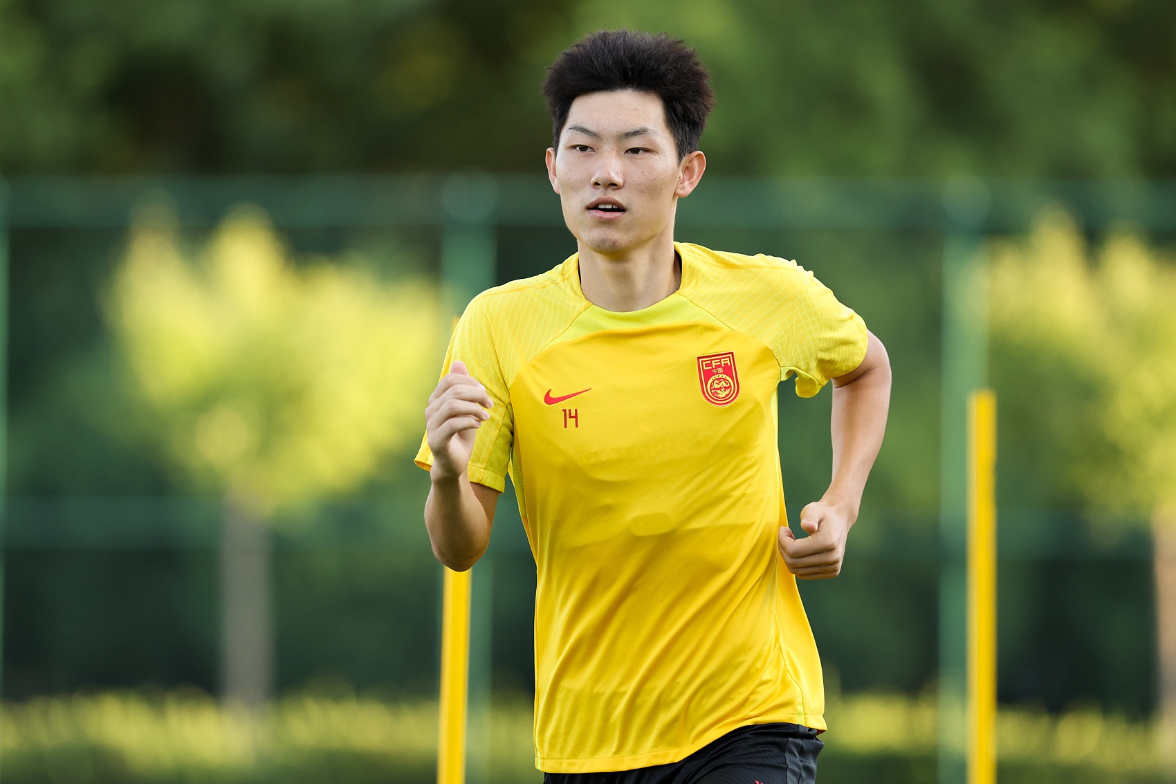 魯媒：泰山隊(duì)抵達(dá)梅州五外援齊整，四名國(guó)腳可出戰(zhàn)史松宸隨隊(duì)